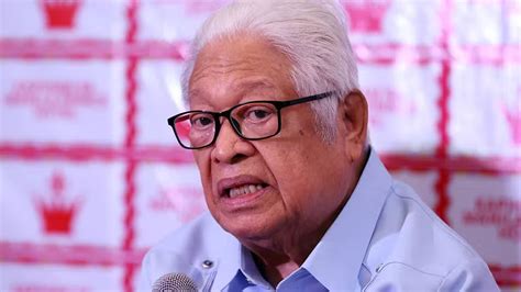 lagman ohm|Lagman: Divorce does not infringe on the doctrine of the Church.
